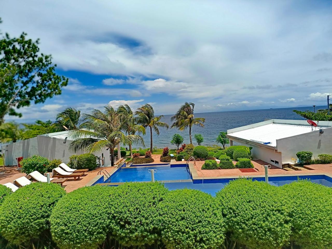 The Gabayan Riviera Hotel Siquijor Exterior photo